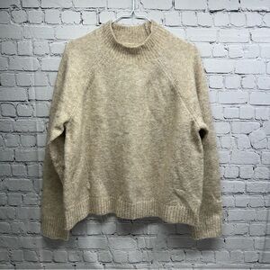 Banana Republic factory women’s Tan Crewneck Sweater wool/nylon blend sz L